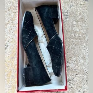 Salvatore Ferragamo black suede shoes. 8.5 AAA (narrow)